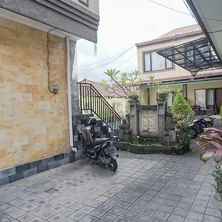 Taxa Uma Guest House كوتا المظهر الخارجي الصورة