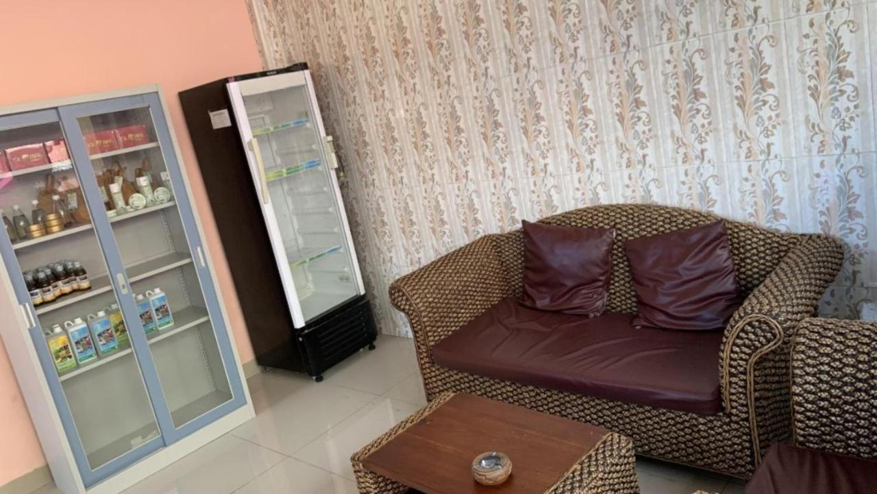 Taxa Uma Guest House كوتا المظهر الخارجي الصورة