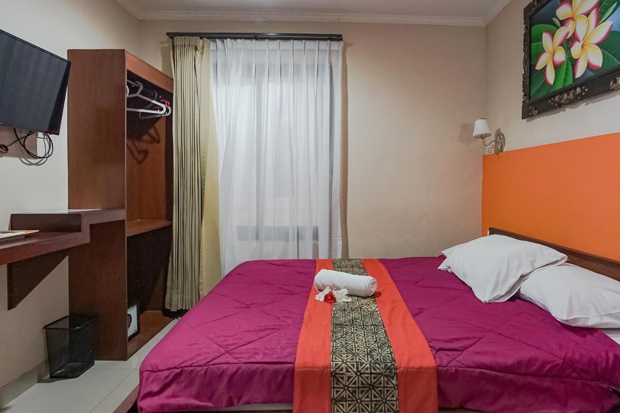 Taxa Uma Guest House كوتا المظهر الخارجي الصورة